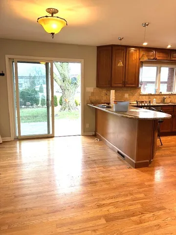 $3,600 | 281 Terry Lane, Villa Park, IL 60181