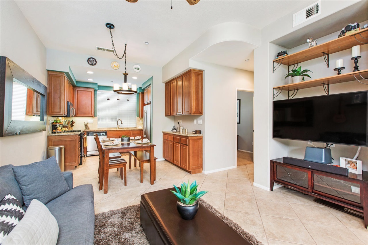 852 Almond Road San Marcos, CA 92078 - Photo 3 of 24