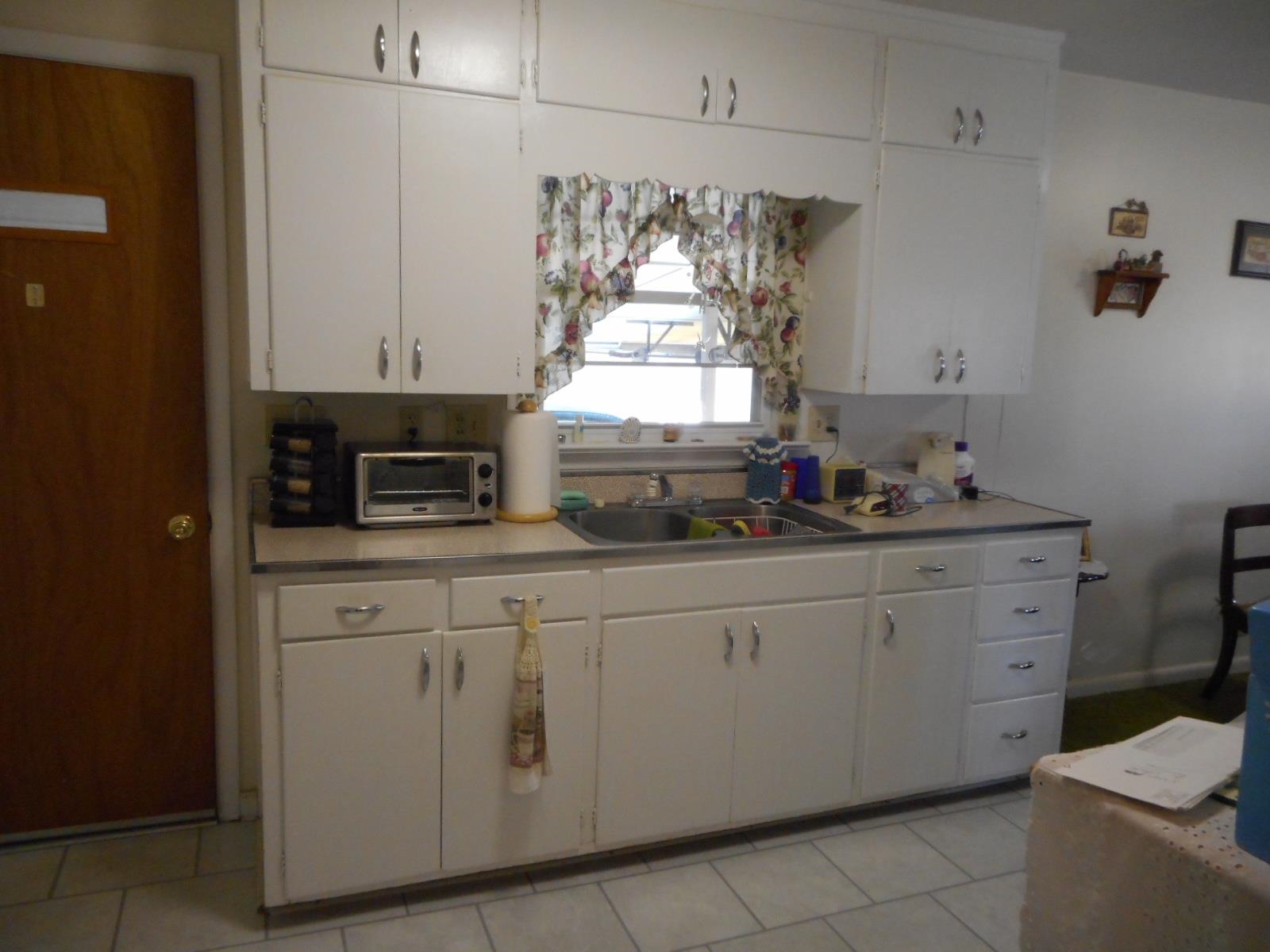 814 Weavers Road Harrisonburg, VA 22802 - Photo 8 of 21 Gallery Image 8