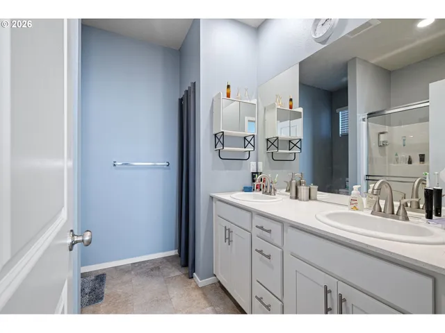 $438,000 | 2779 Fenya Street, Springfield, OR 97477