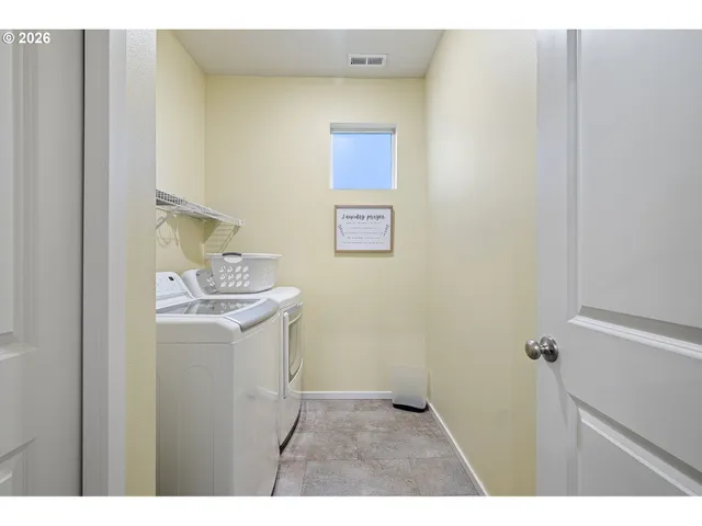 $438,000 | 2779 Fenya Street, Springfield, OR 97477