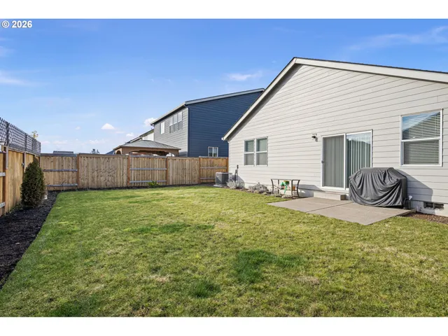 $438,000 | 2779 Fenya Street, Springfield, OR 97477