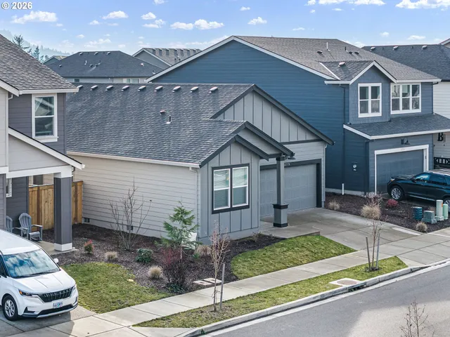 $438,000 | 2779 Fenya Street, Springfield, OR 97477