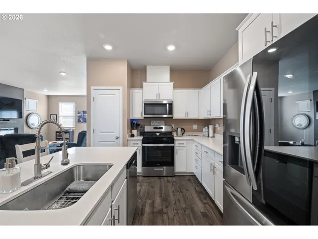 $438,000 | 2779 Fenya Street, Springfield, OR 97477