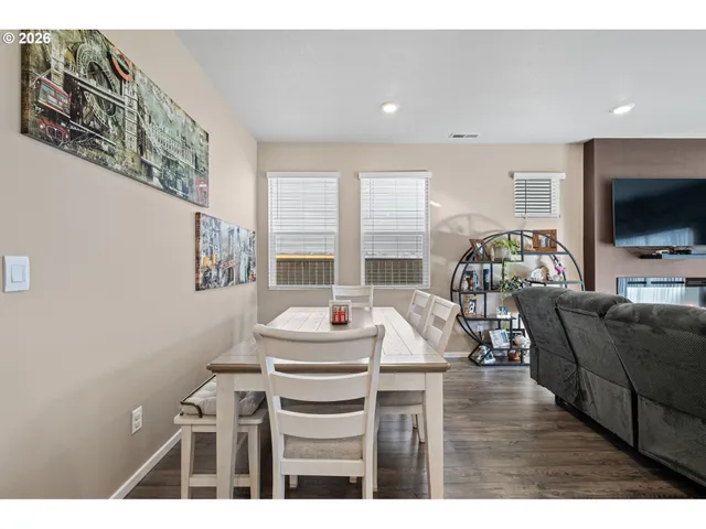 $438,000 | 2779 Fenya Street, Springfield, OR 97477