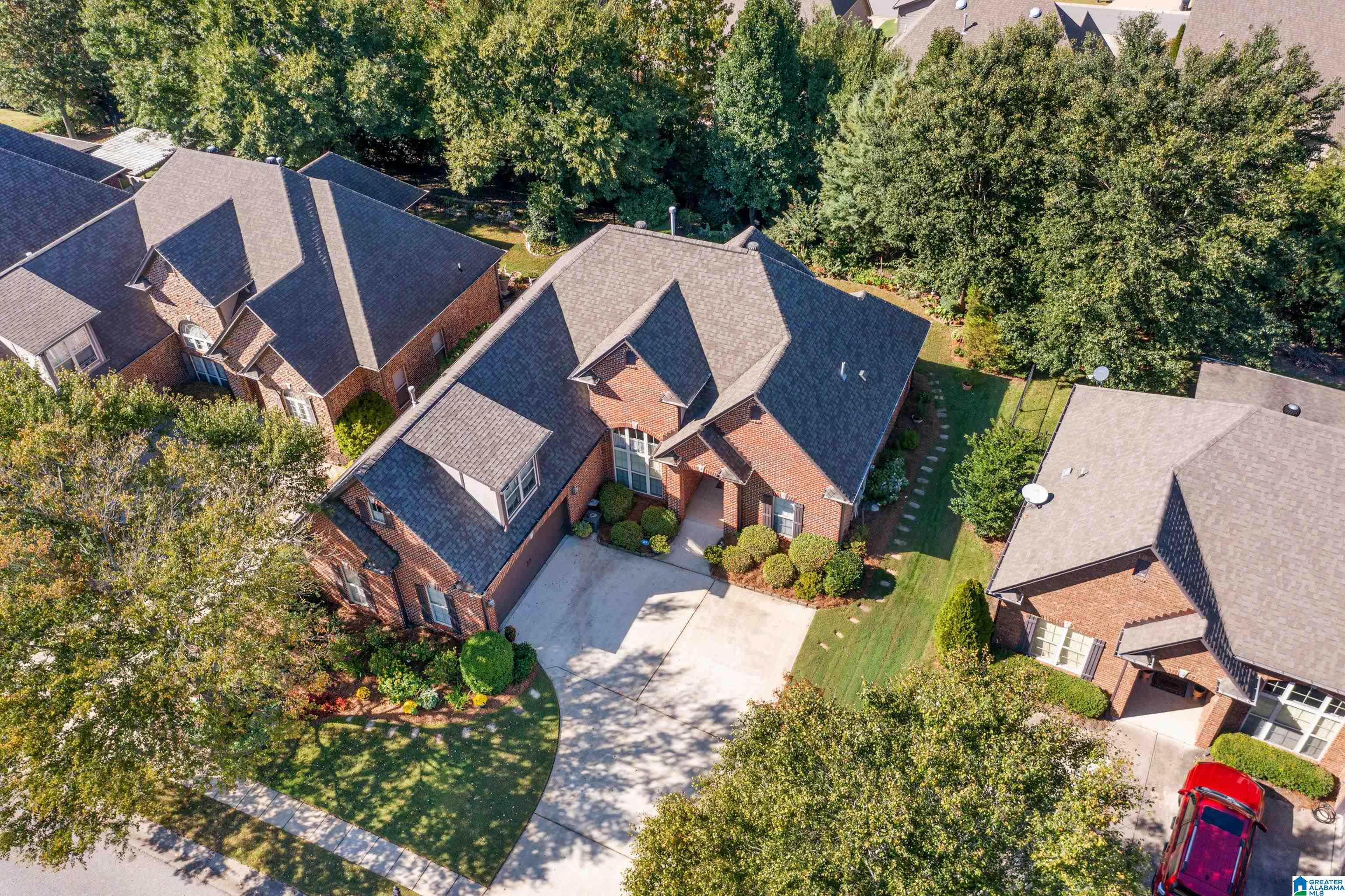 238 Strathaven Lane Pelham, AL 35124 - Photo 3 of 37