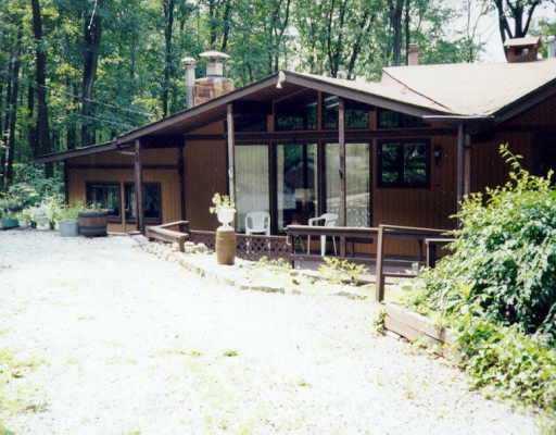 945 Snowshoe Road Acme, PA 15610 - Photo 1 of 1 Gallery Image 1