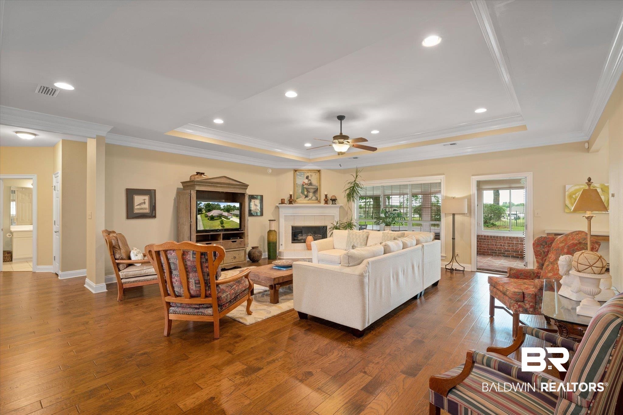 216 Lakeridge Drive Fairhope, AL 36532 - Photo 4 of 48