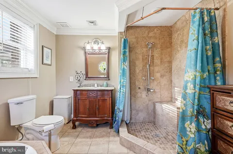 $699,000 | 267 West White Horse Pike, Berlin, NJ 08009