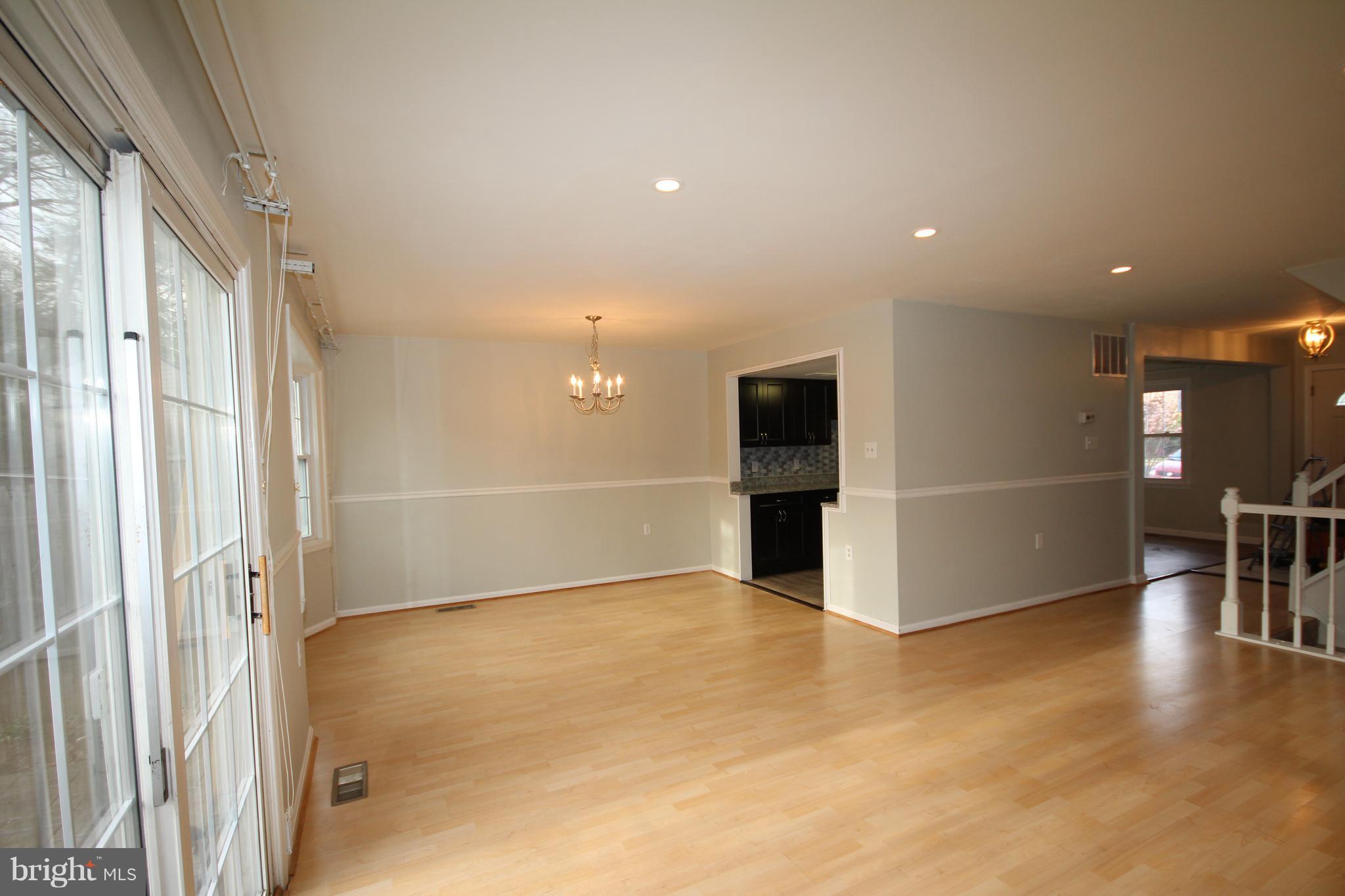 2902 Seminole Road Woodbridge, VA 22192 - Photo 20 of 30 Living Room walk out to the patio
