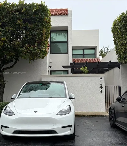 $899,000 | 8144 Southwest 86th Terrace, Miami, FL 33143