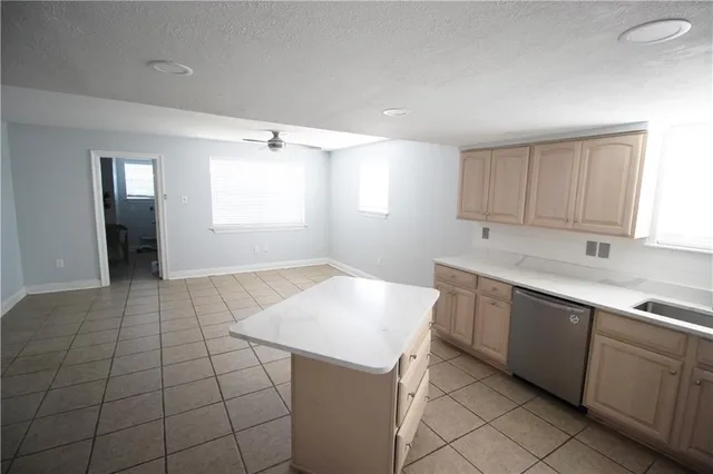 $1,900 | 5014 Newlands Street, Metairie, LA 70006