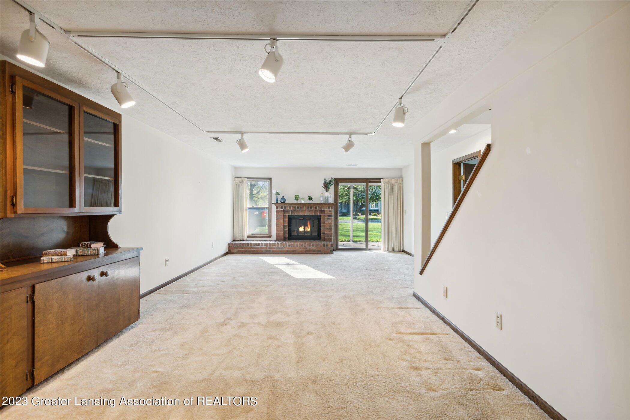 2017 Rendall Drive Jackson, MI 49201 - Photo 21 of 29 29-2017-Rendall-Dr-Jackson-MI-49201-Wind