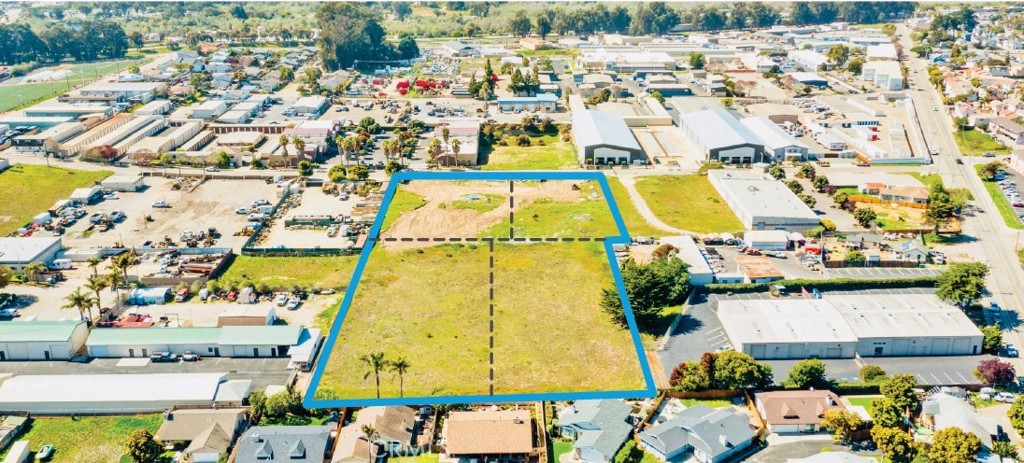 943 Huston Street Grover Beach, CA 93433 - Photo 3 of 8