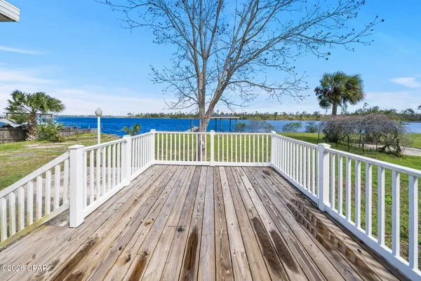 $599,900 | 1135 North Bay Drive, Lynn Haven, FL 32444