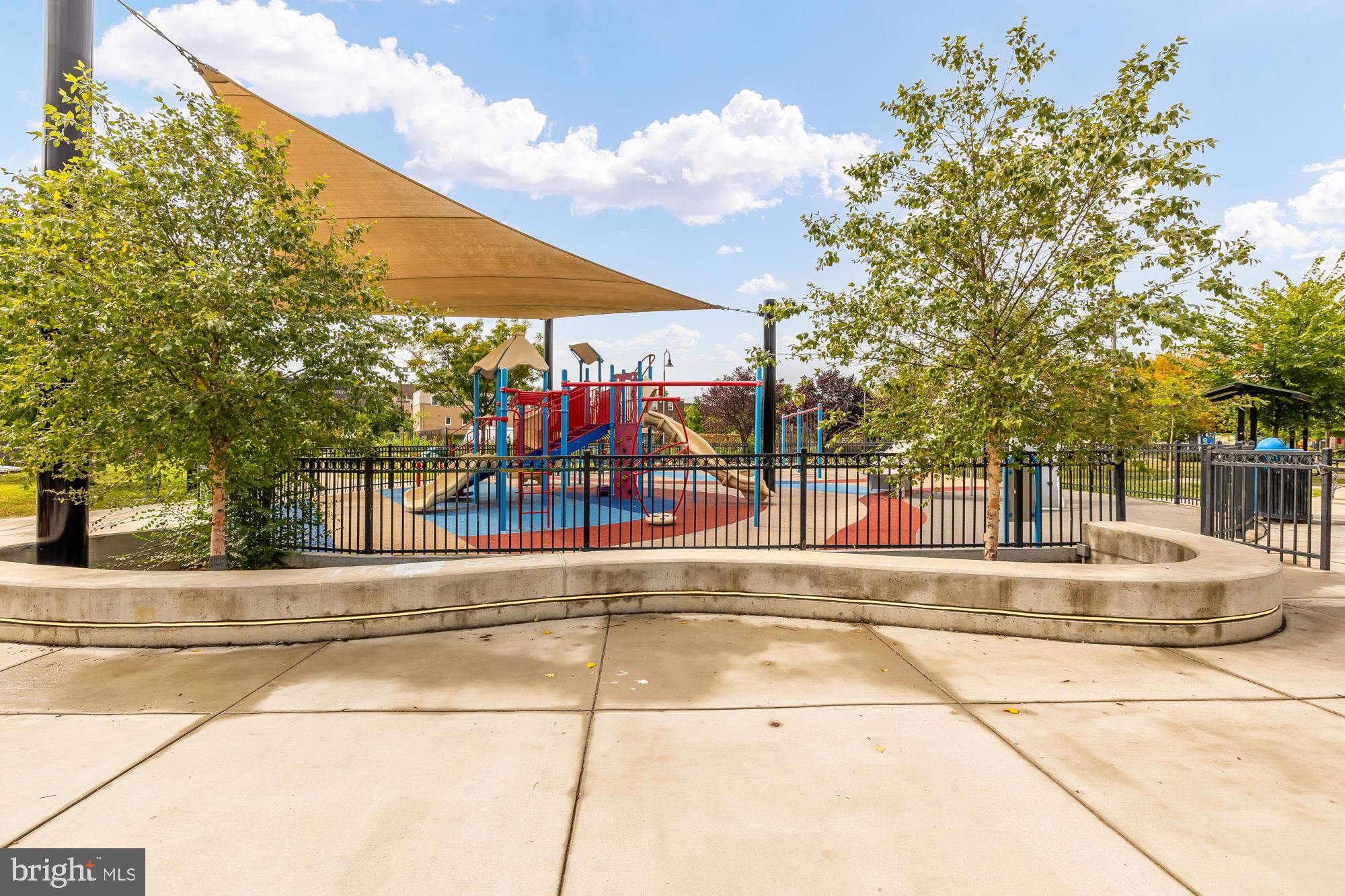 58 T Street Northwest, Unit 1 Washington, DC 20001 - Photo 25 of 27 a view of a basketball court