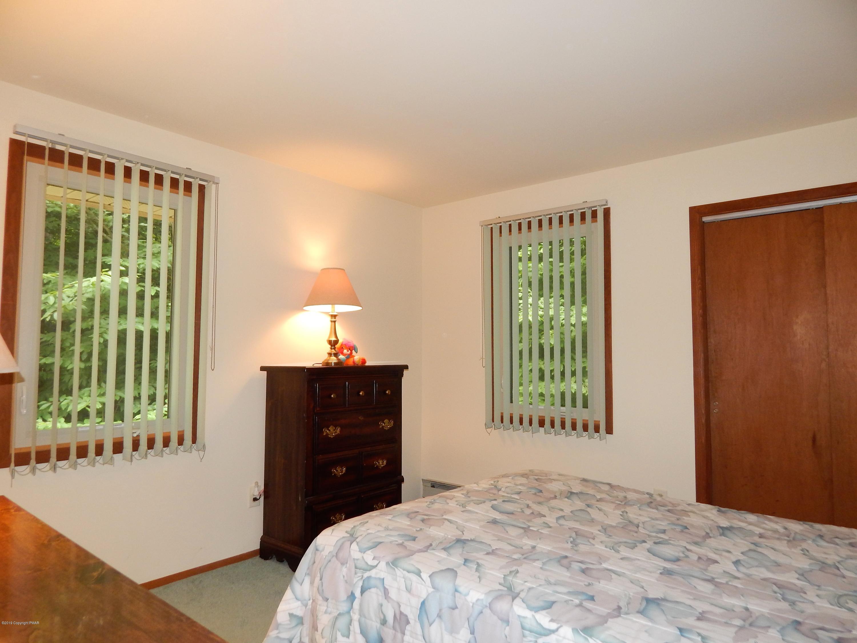 227 Kit Carson Circle Pocono Pines, PA 18350 - Photo 20 of 42 #20-Sapinski Bedroom #3