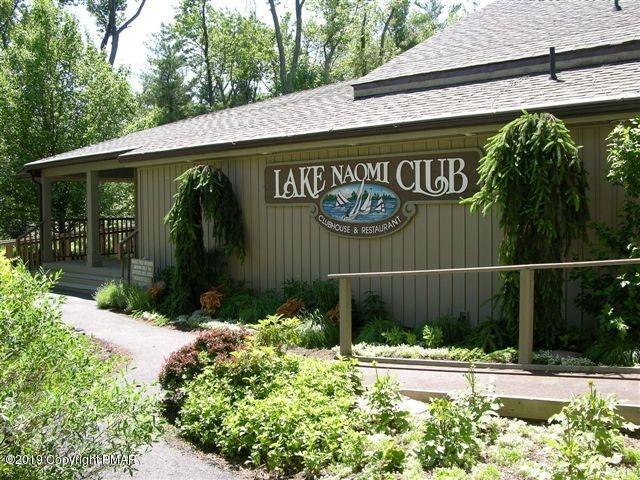 227 Kit Carson Circle Pocono Pines, PA 18350 - Photo 24 of 42 #24-Lake Naomi Clubhouse