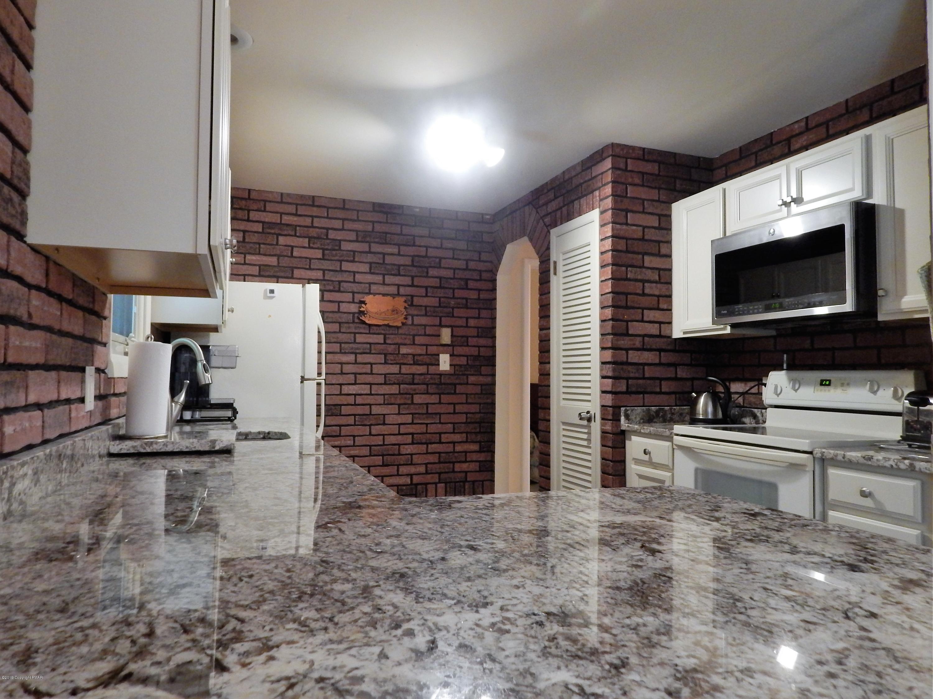 227 Kit Carson Circle Pocono Pines, PA 18350 - Photo 8 of 42 #8-Sapinski Kitchen