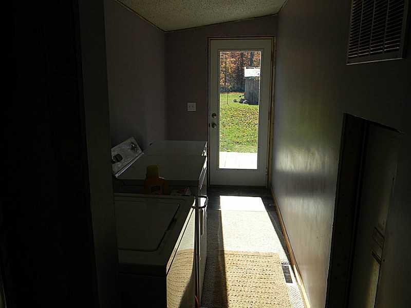 10227 Short Cut Road Cloverdale, IN 46120 - Photo 6 of 15 Gallery Image 6