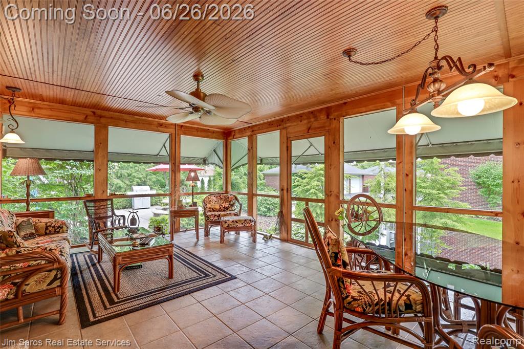 764 Harcourt Road Grosse Pointe Park, MI 48230 - Photo 8 of 42