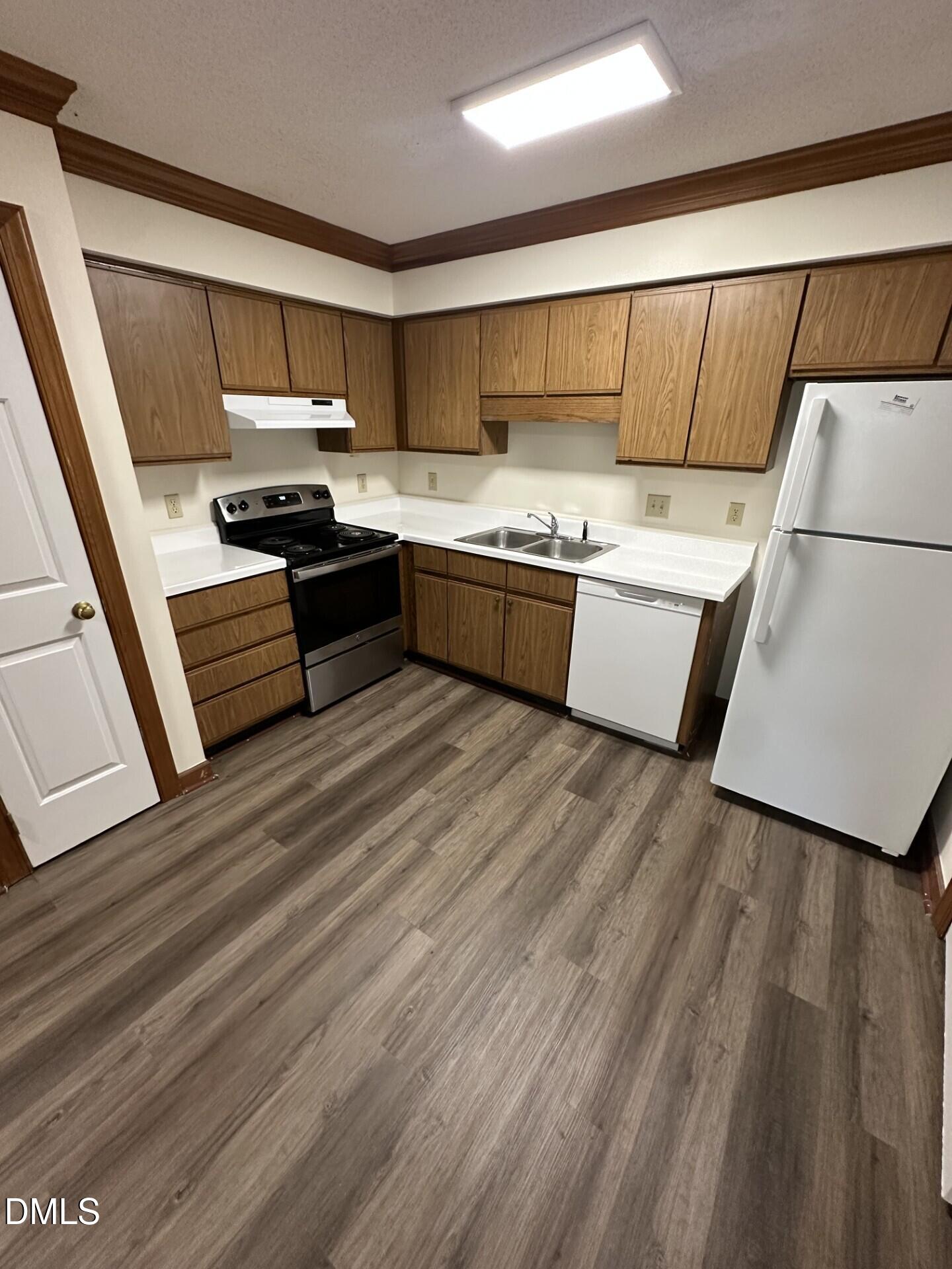 3510 Ivy Commons Drive, Unit 302 Raleigh, NC 27606 - Photo 3 of 8 3