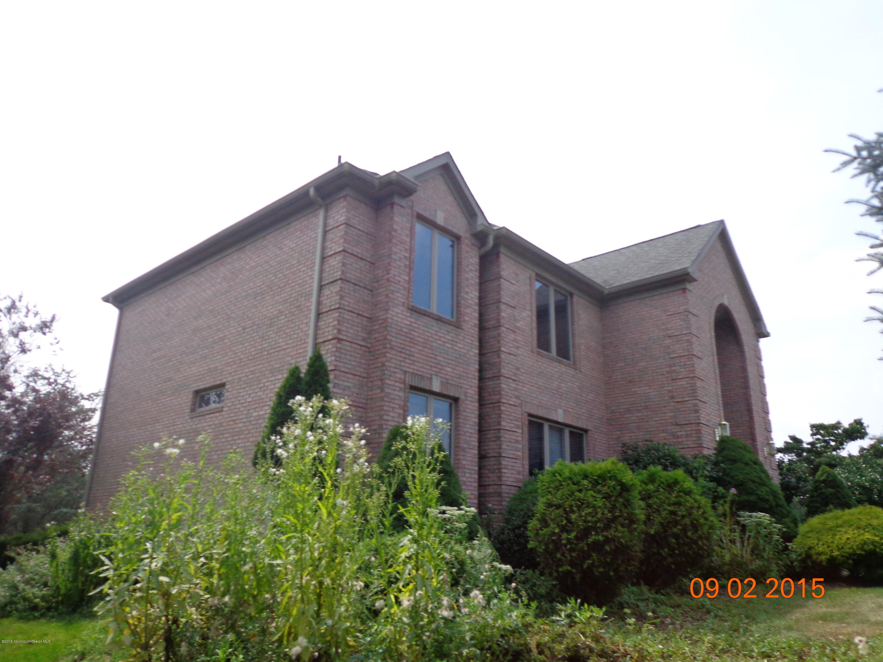 23 Schanck Road Holmdel, NJ 07733 - Photo 5 of 12 DSC01834