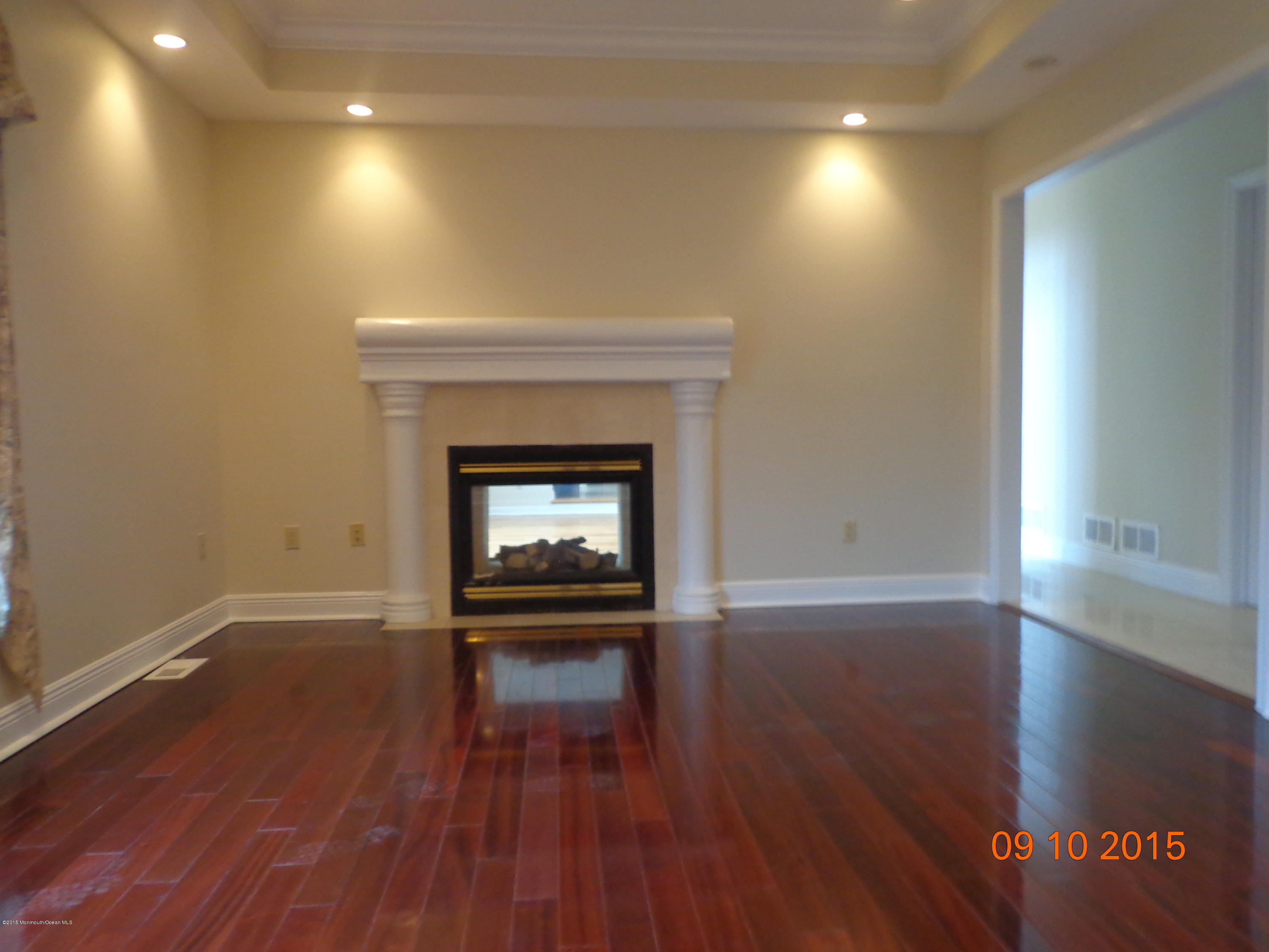 23 Schanck Road Holmdel, NJ 07733 - Photo 9 of 12 DSC02122