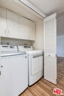 $1,199,000 | 858 12th Street, Unit 4, Santa Monica, CA 90403