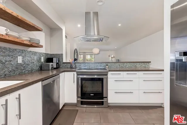 $1,199,000 | 858 12th Street, Unit 4, Santa Monica, CA 90403