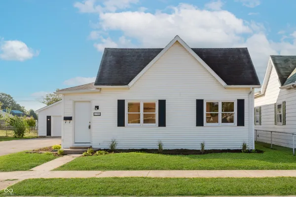 $172,900 | 2705 South B Street, Elwood, IN 46036