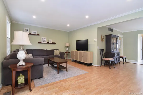 $699,995 | 163 Carrollwood Drive, Tarrytown, NY 10591