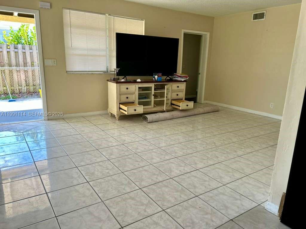 51 Davis Road Palm Springs, FL 33461 - Photo 14 of 23 Gallery Image 14