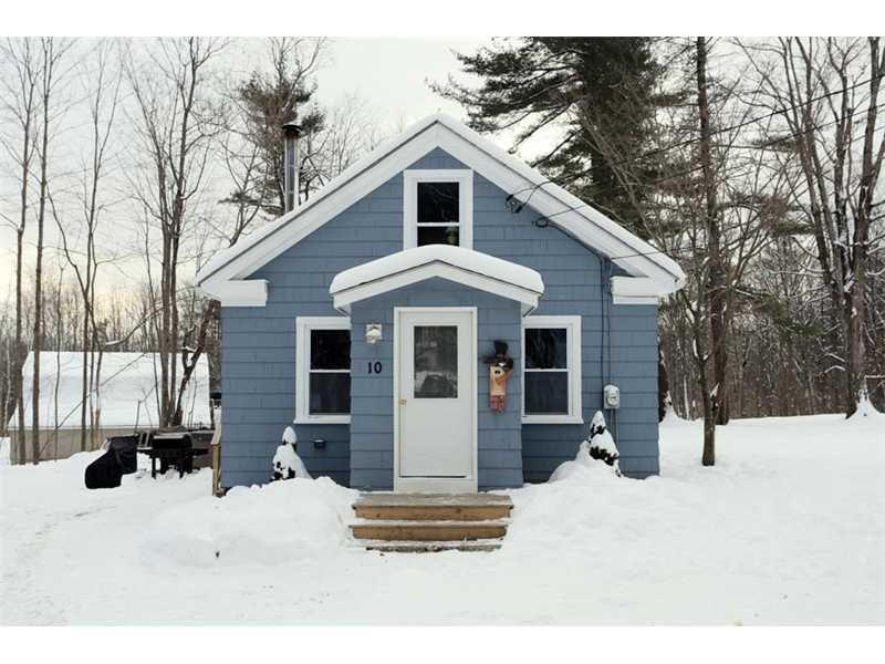 10 Hardy Road Falmouth, ME 04105 - Photo 3 of 35 Exterior Front.