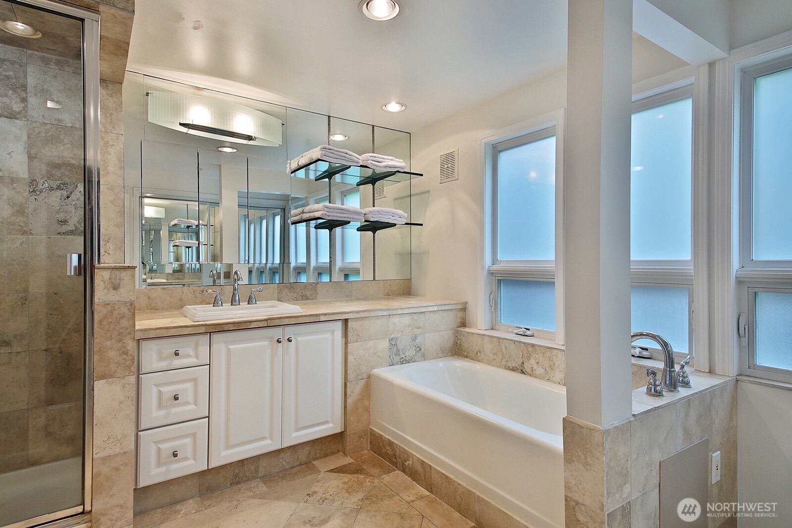 961 Sandy Point Road Langley, WA 98260 - Photo 19 of 40
