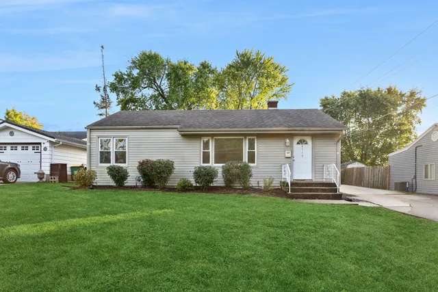$219,000 | 119 Franklin Street, Lockport, IL 60441