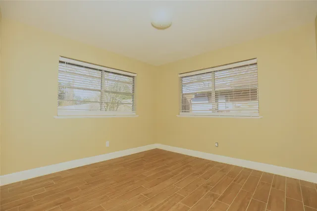 $1,750 | 103 East Meadow Lane, West Columbia, TX 77486