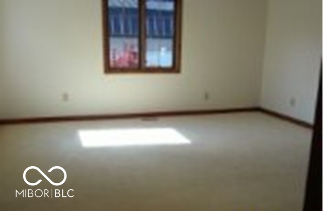 234 South East Street Pendleton, IN 46064 - Photo 4 of 13