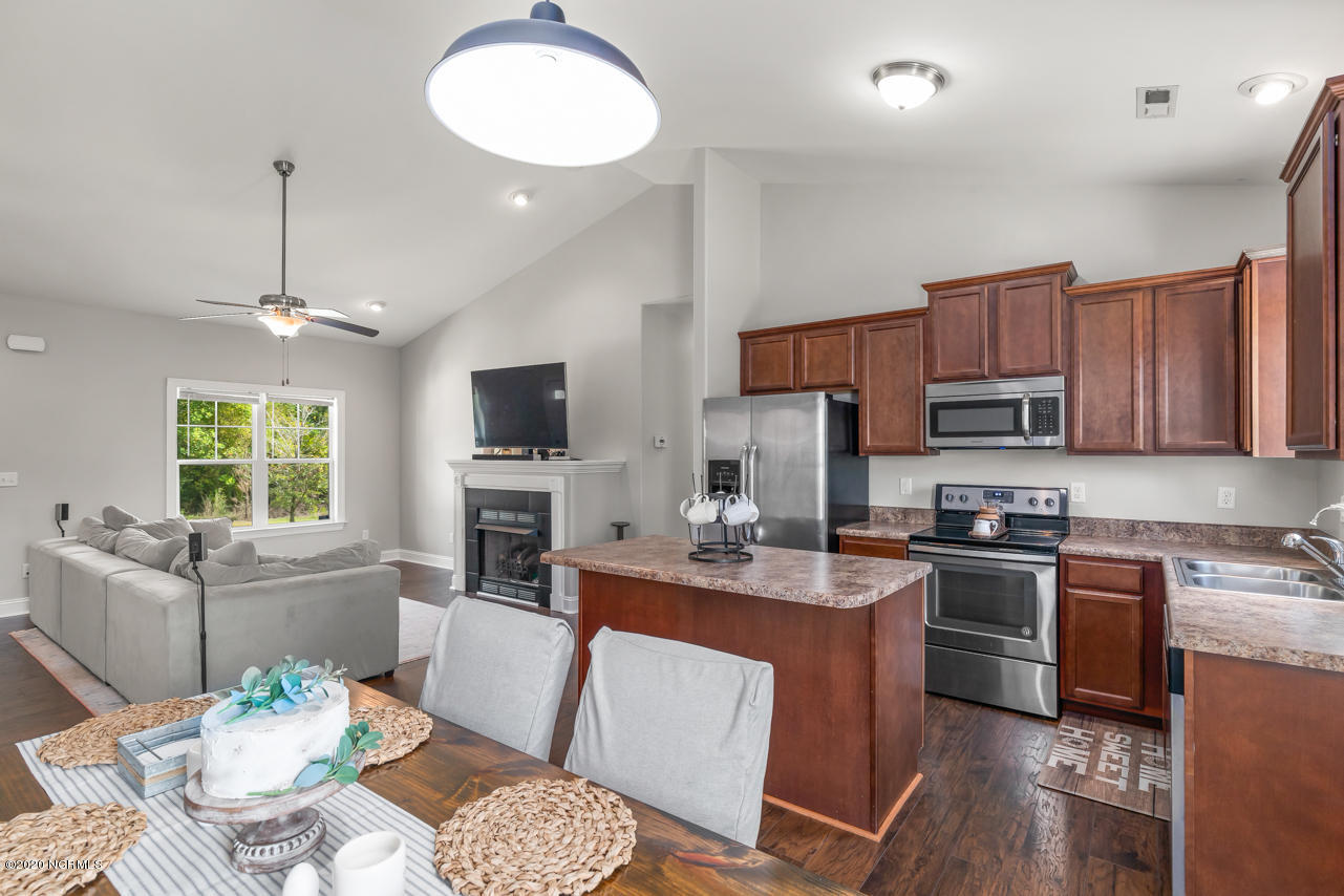 138 Hawks Point Road Jacksonville, NC 28540 - Photo 11 of 34 11