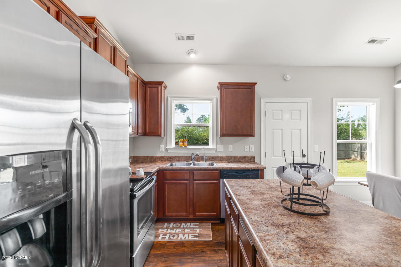 138 Hawks Point Road Jacksonville, NC 28540 - Photo 13 of 34 13