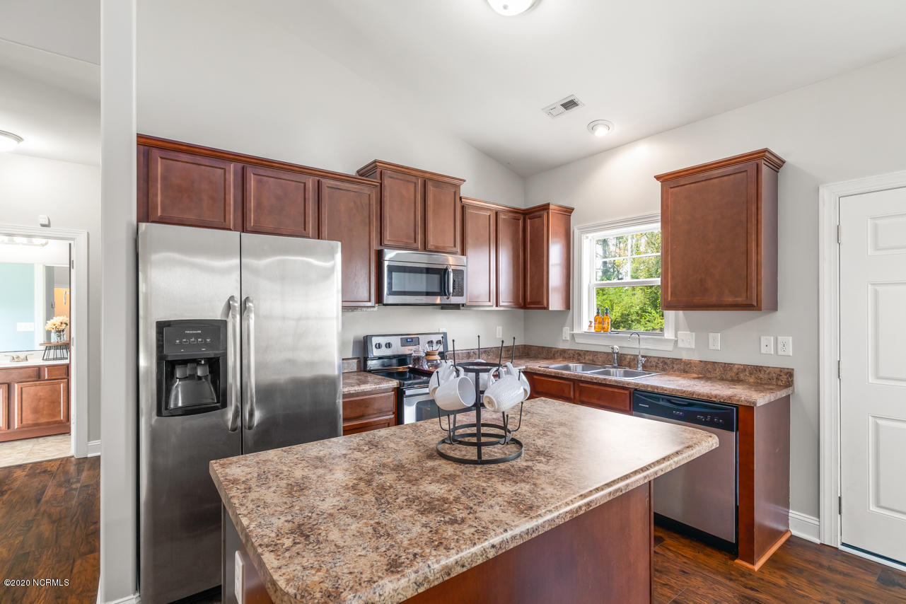 138 Hawks Point Road Jacksonville, NC 28540 - Photo 14 of 34 14