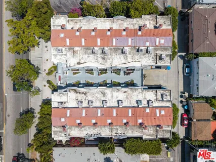 $1,069,000 | 1436 20th Street, Unit 8, Santa Monica, CA 90404