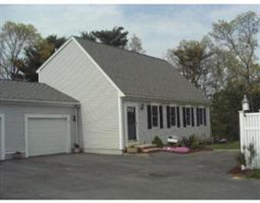 23 R Nicks Rock Road, Unit 2 Plymouth, MA 02360 - Photo 1 of 16 Gallery Image 1