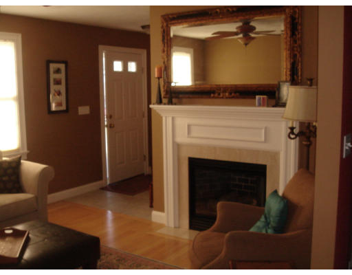 23 R Nicks Rock Road, Unit 2 Plymouth, MA 02360 - Photo 13 of 16 Gallery Image 13