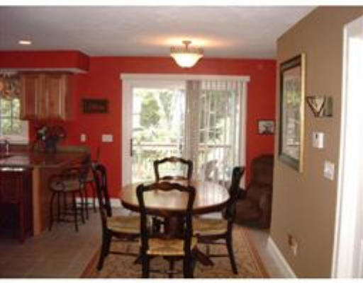 23 R Nicks Rock Road, Unit 2 Plymouth, MA 02360 - Photo 3 of 16 Gallery Image 3