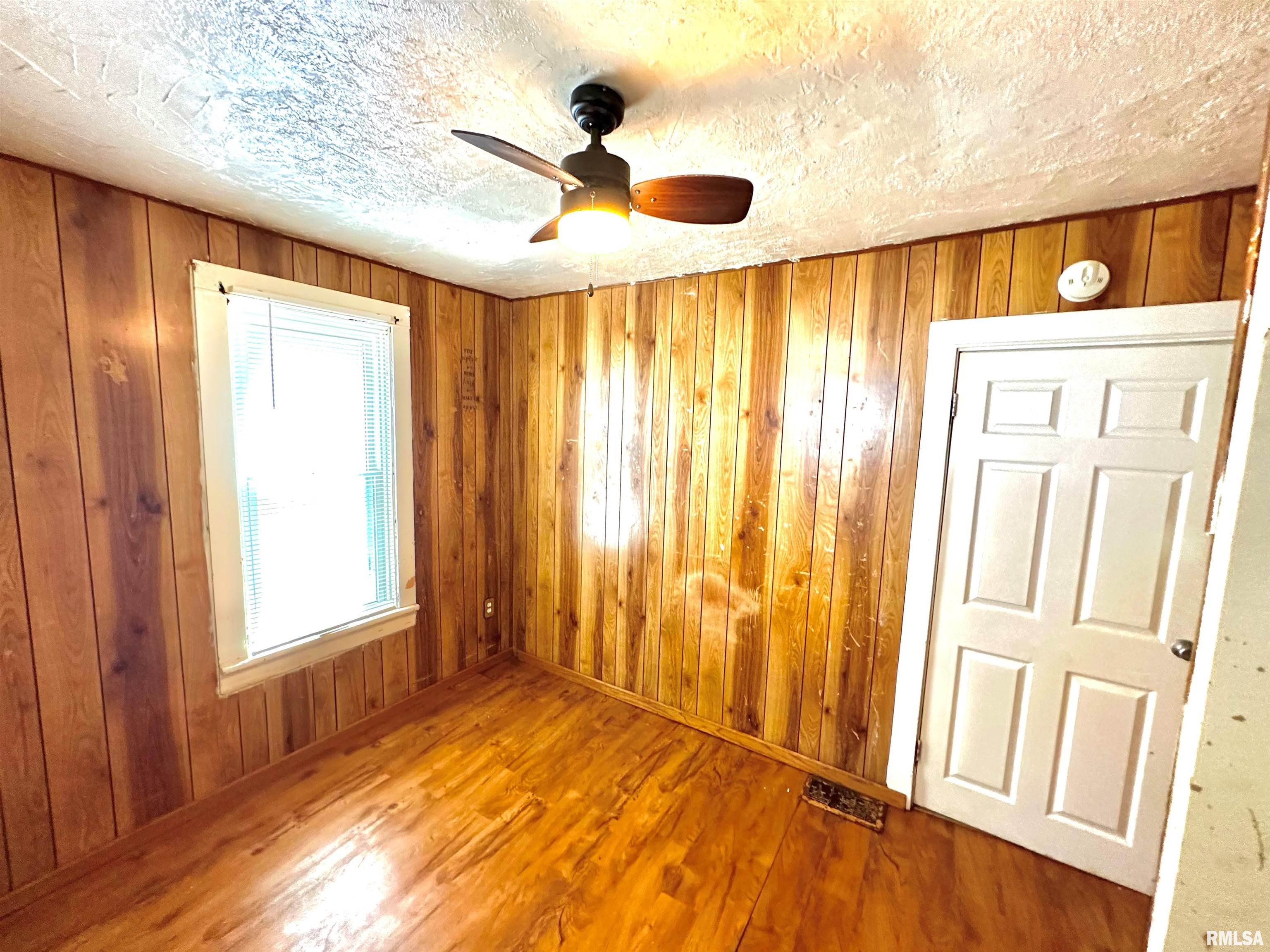 2341 South 12th Street Springfield, IL 62703 - Photo 6 of 12