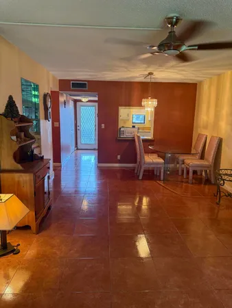 $199,900 | 9440 Southwest 8th Street, Unit 110, Boca Raton, FL 33428