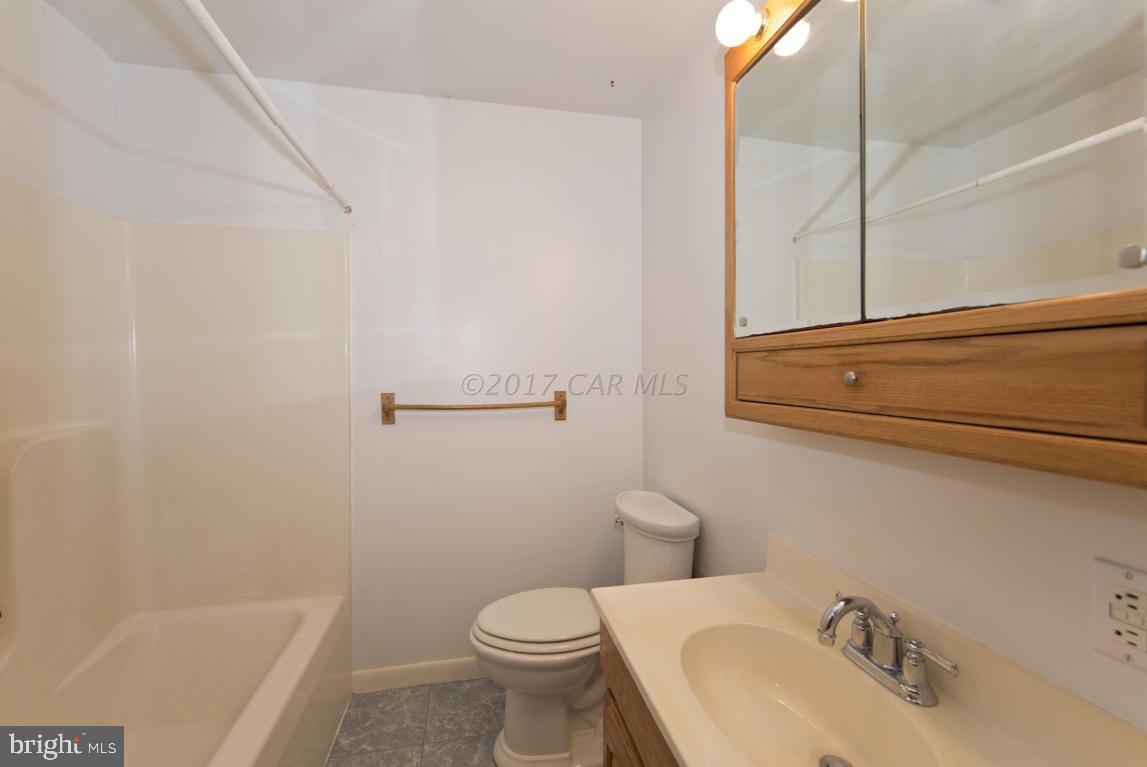10417 Exeter Road Ocean City, MD 21842 - Photo 12 of 26 Gallery Image 12
