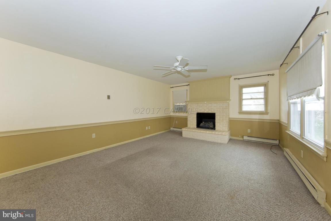 10417 Exeter Road Ocean City, MD 21842 - Photo 4 of 26 Gallery Image 4