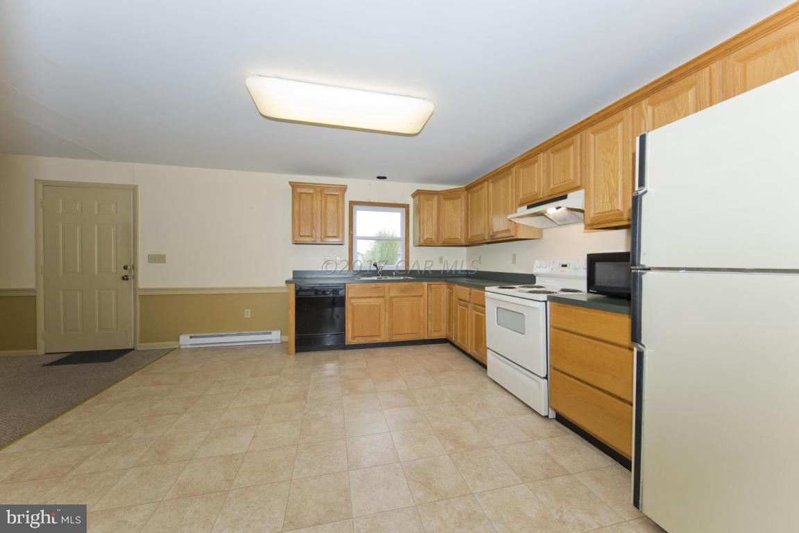 10417 Exeter Road Ocean City, MD 21842 - Photo 5 of 26 Gallery Image 5